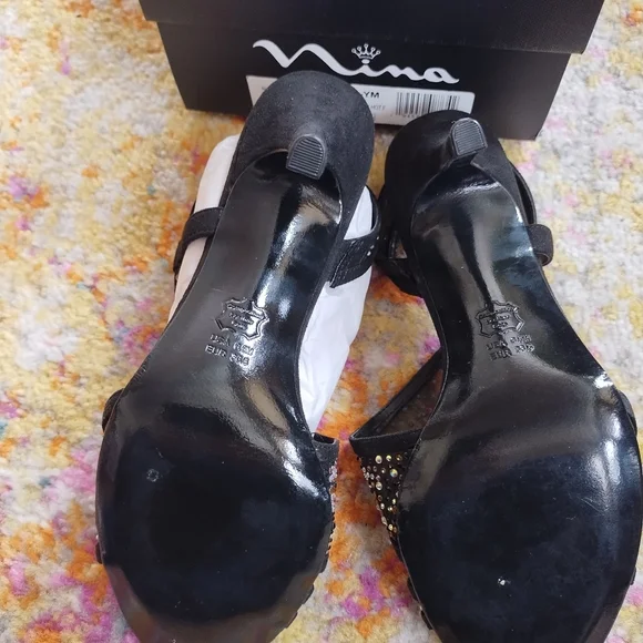 Black Jewled Evening Shoes Size 6.5 NWB - Picture 2 of 3